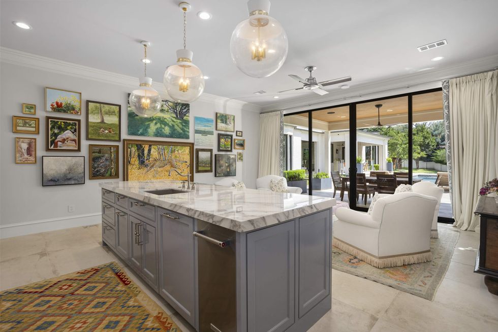 1128 Shady Oaks Lane, Westover Hills, Fort Worth luxury home for sale, cabana living room and kitchen