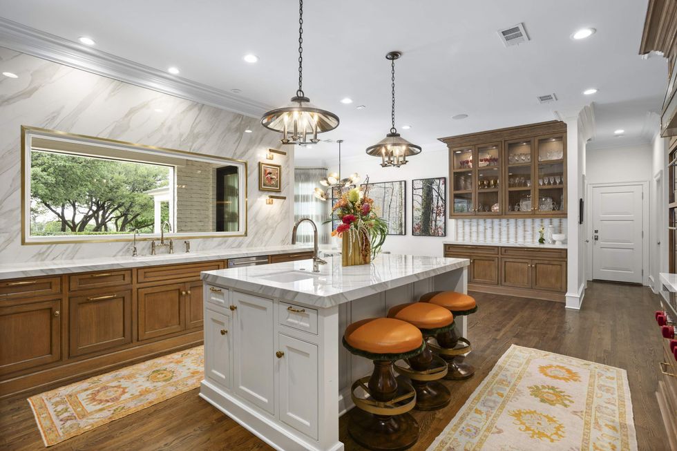 1128 Shady Oaks Lane, Westover Hills, Fort Worth luxury home for sale, kitchen