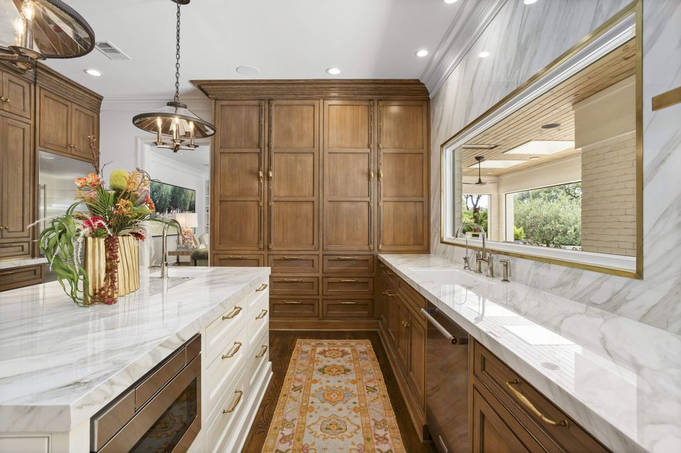 1128 Shady Oaks Lane, Westover Hills, Fort Worth luxury home for sale, kitchen