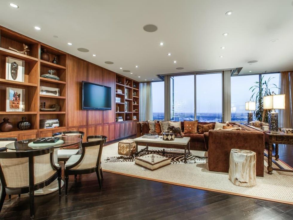 1301 Throckmorton St. Fort Worth Omni penthouse for sale