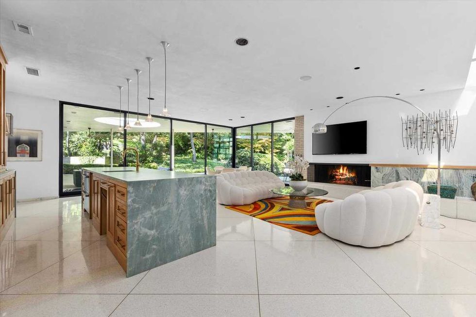 2100 Indian Creek Drive Westover Hills Fort Worth house