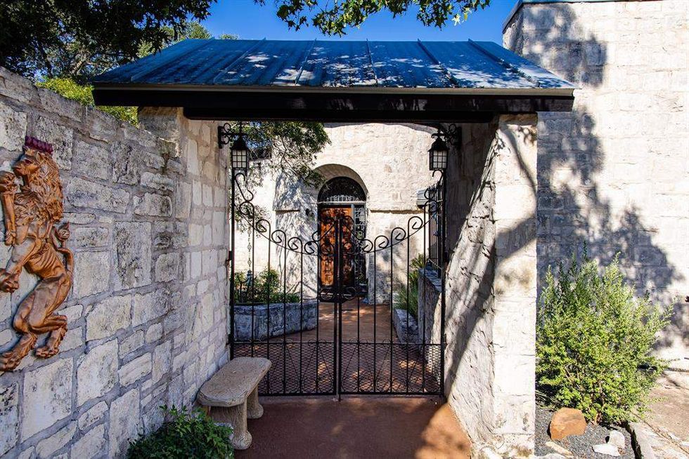 22 Indian Creek Loop, Kerrville, Huntly Castle for sale