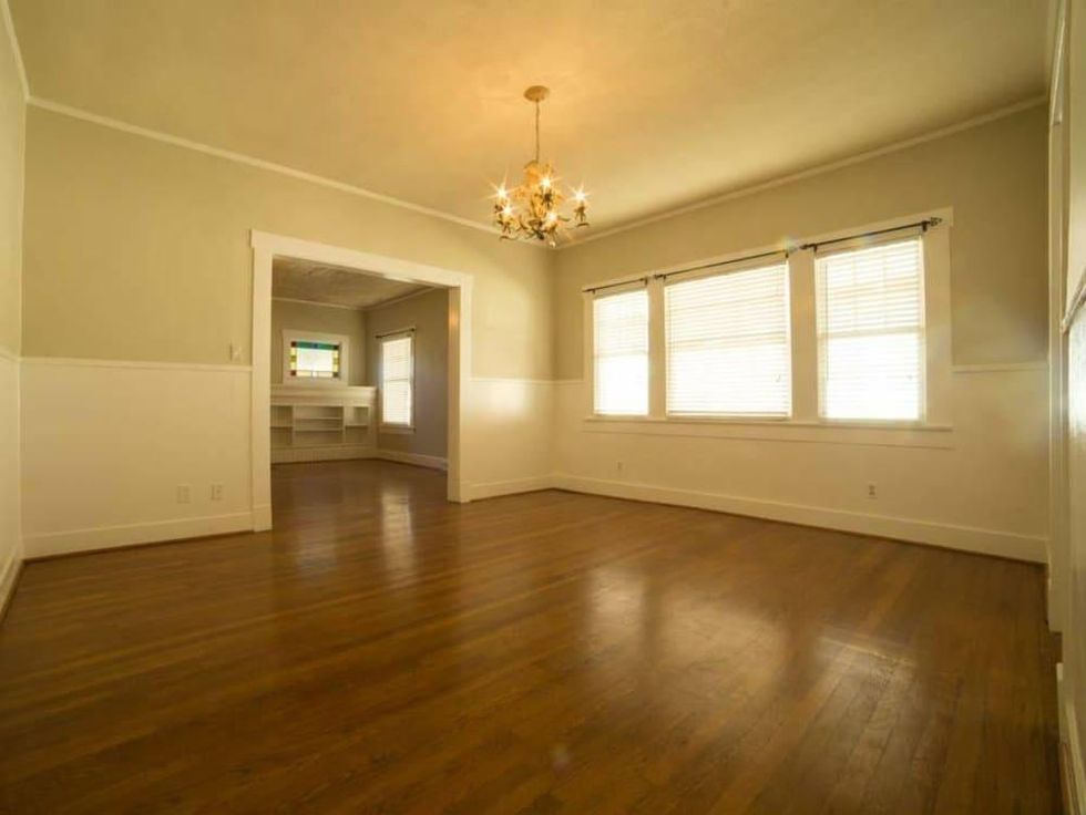 2509 Willing Ave., dining room