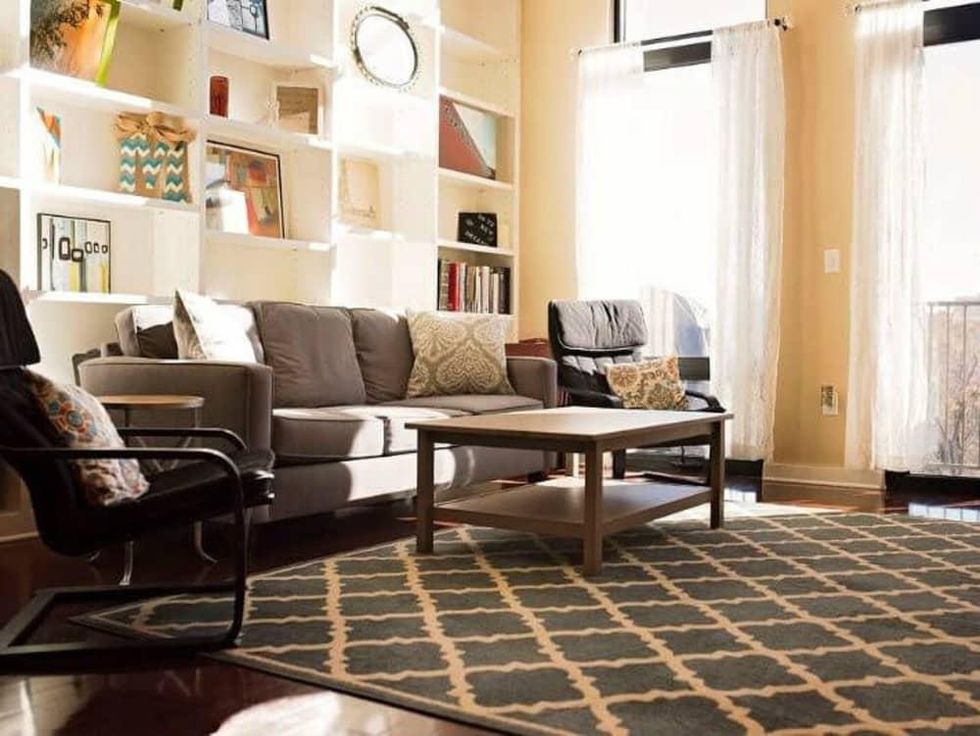 2608 Museum Way living room