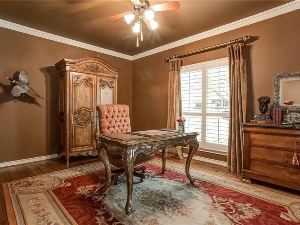 3601 Ledgeview Court, Office