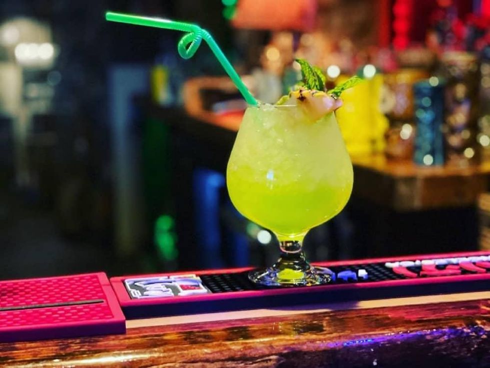 4 Kahunas Tiki Lounge, Arlington