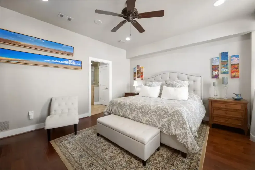 411 W. 7th Street Unit 906