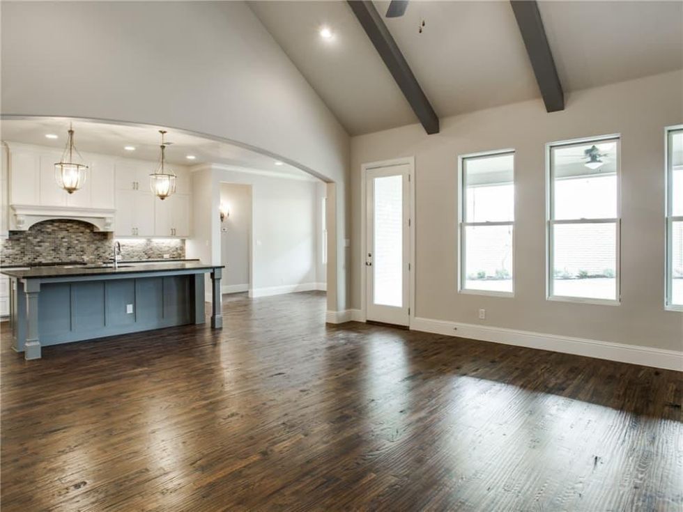 5309 Pradera Ct living room