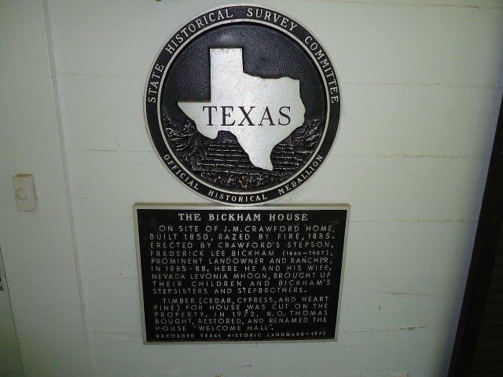 794 FM 2694, Shelbyville