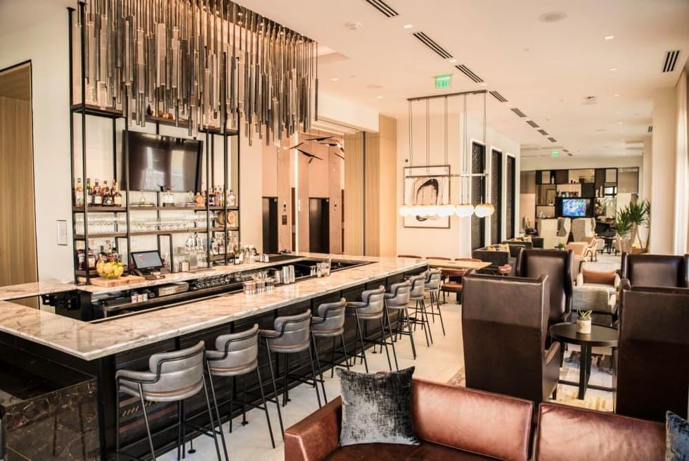 AC Marriott Hotel Fort Worth bar lounge