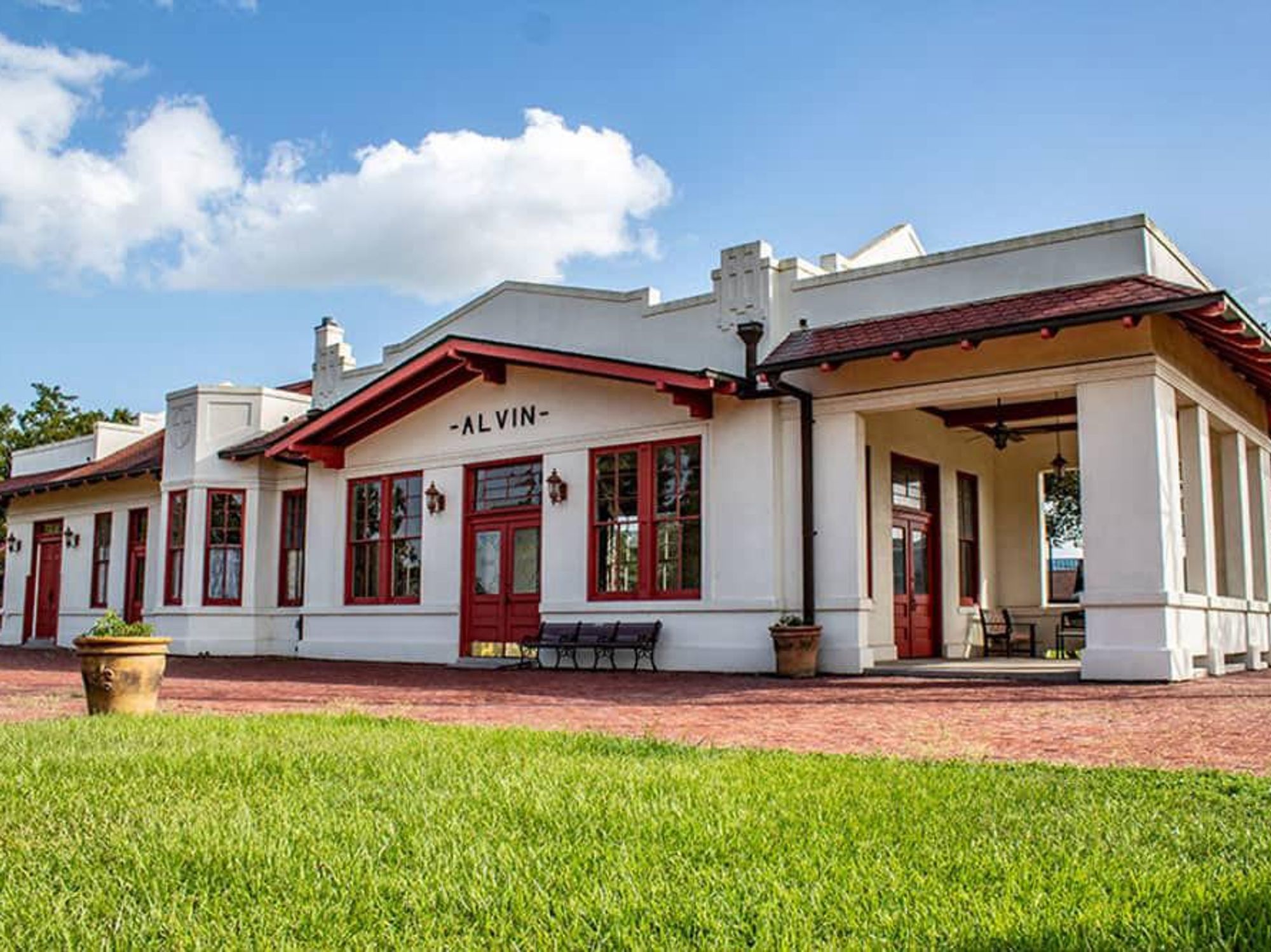 alvin historic train depot