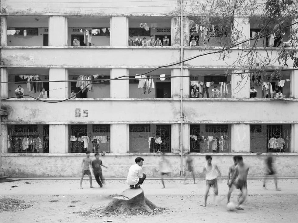 Amon Carter Museum of American Art presents An-My L\u00ea: "On Contested Terrain"