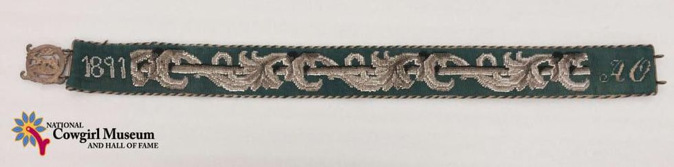 Annie Oakley belt