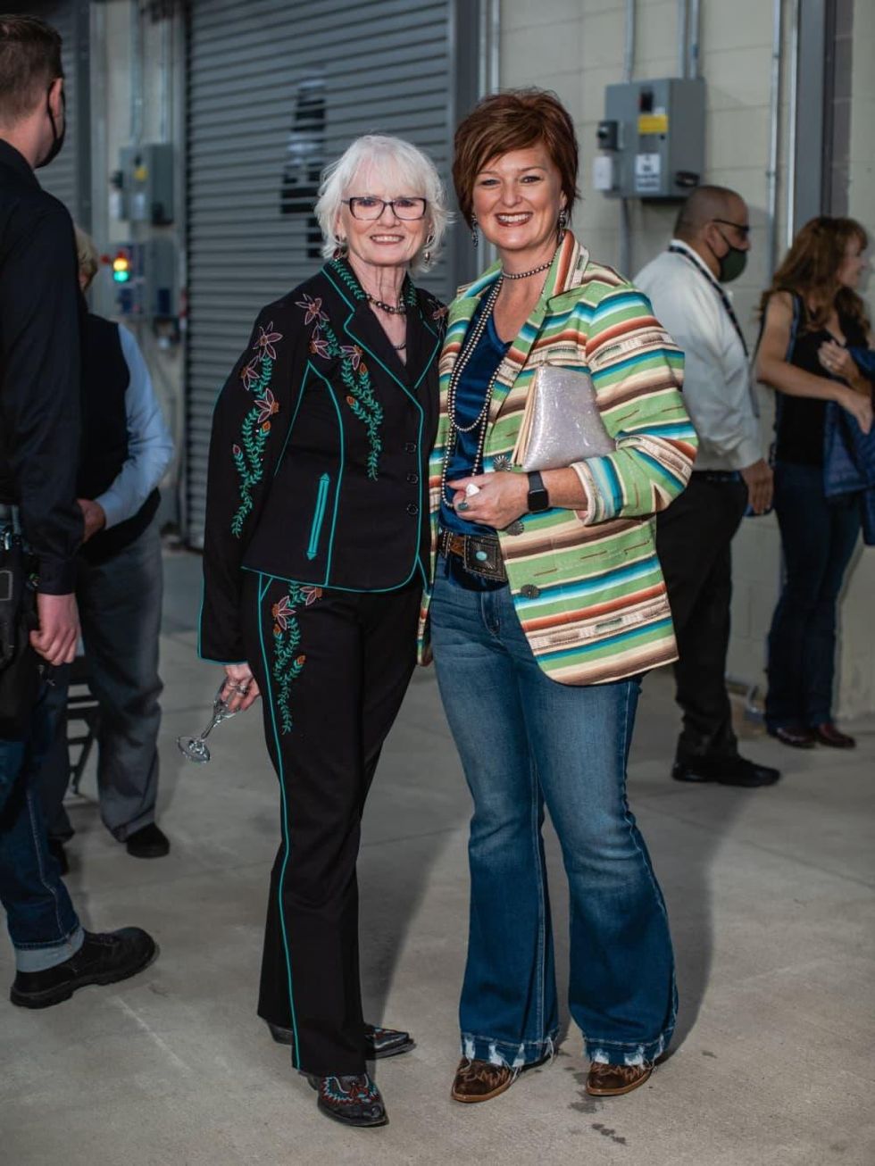 Barbara Heyer, Jennifer Tucker