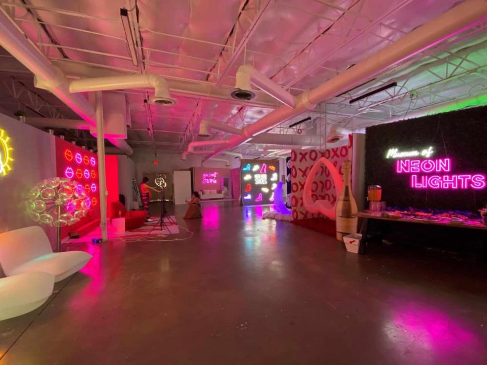 BLANC, Museum of Neon Lights