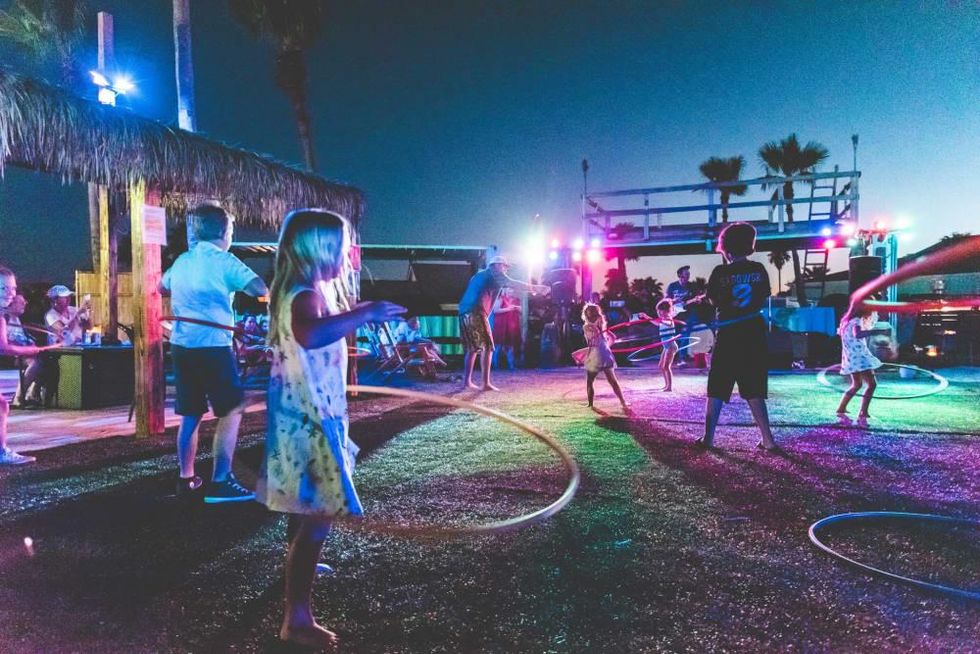 Bron's Backyard, Port Aransas