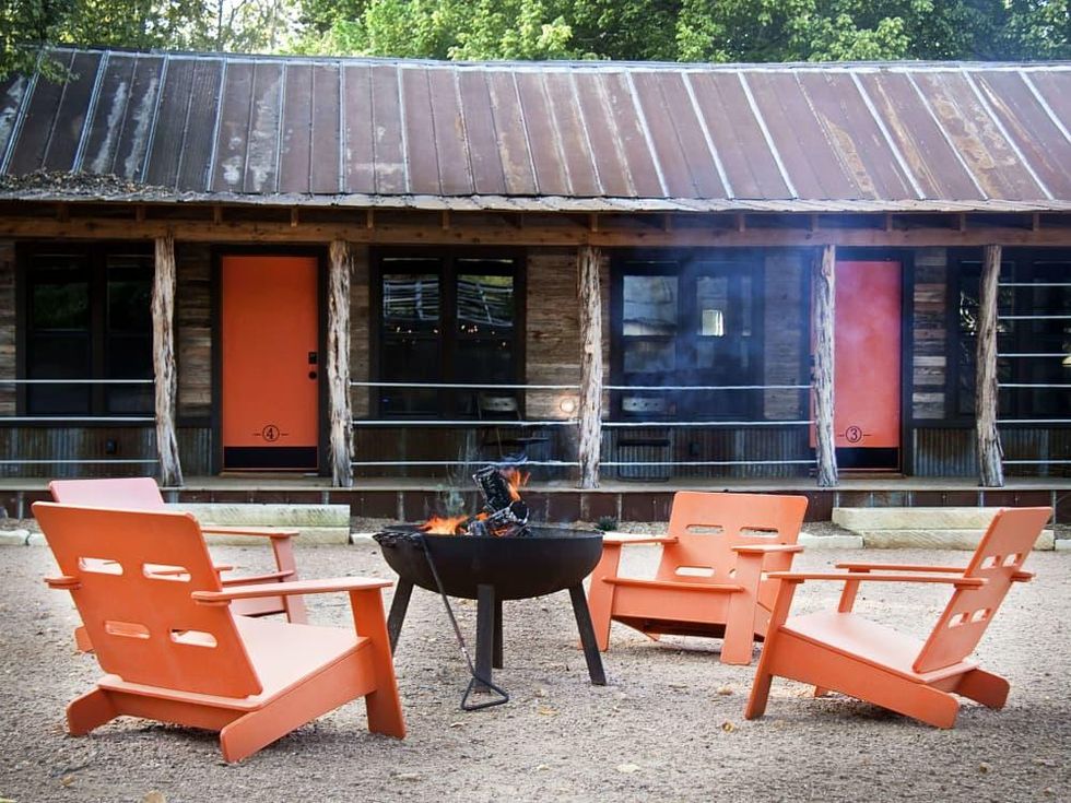 Camp Comfort bed breakfast exterior