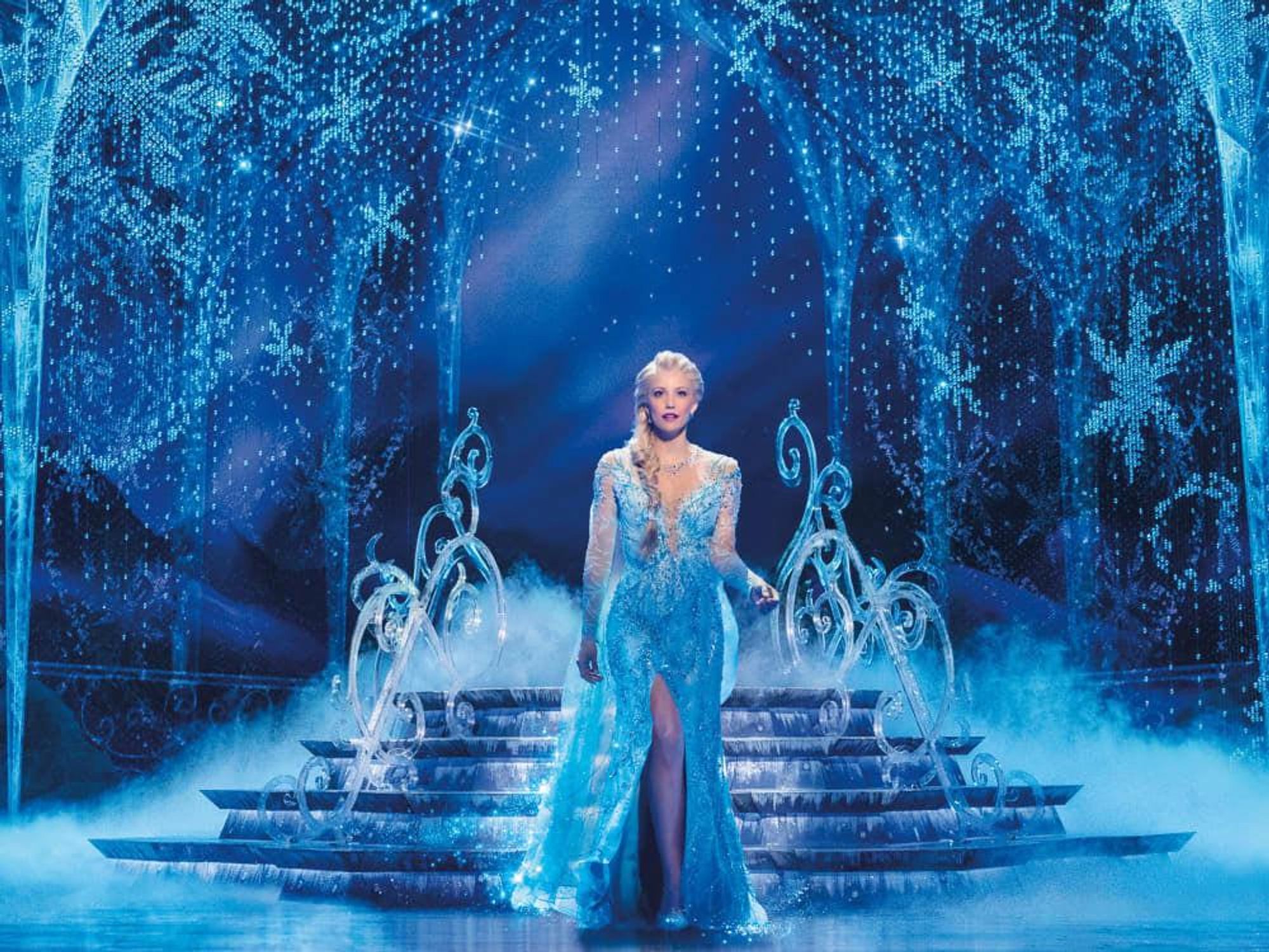 Caroline Bowman as Elsa in Frozen's North American Tour.