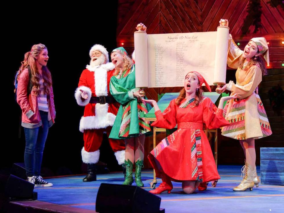 Casa Ma\u00f1ana presents Santa Claus: a New Musical