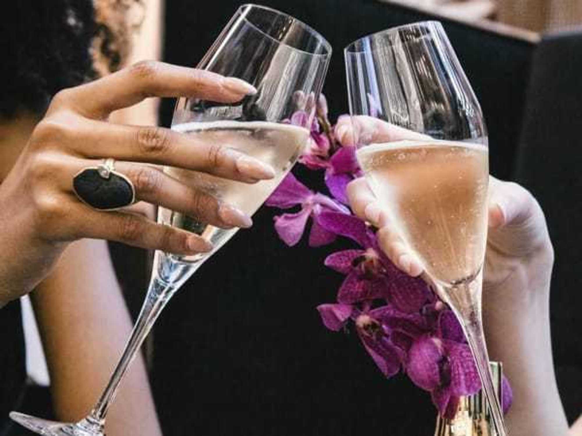 Champagne glass