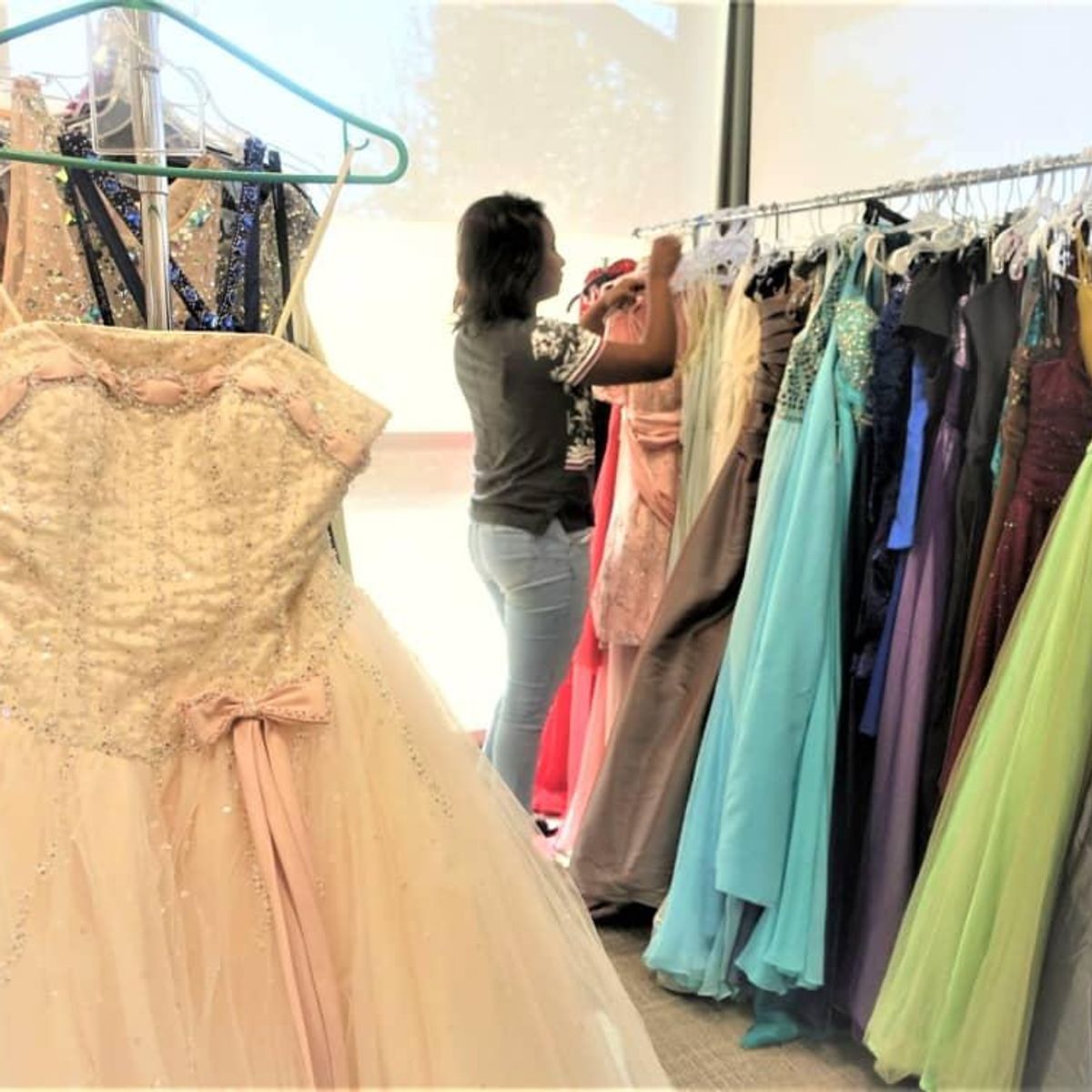 Dress Donations Places To Get A Homecoming Dress Near Me List Of Prom Dress Giveaways In Dress Donations Places To Get A Homecoming Dress Near Me List Of Prom Dress Giveaways In