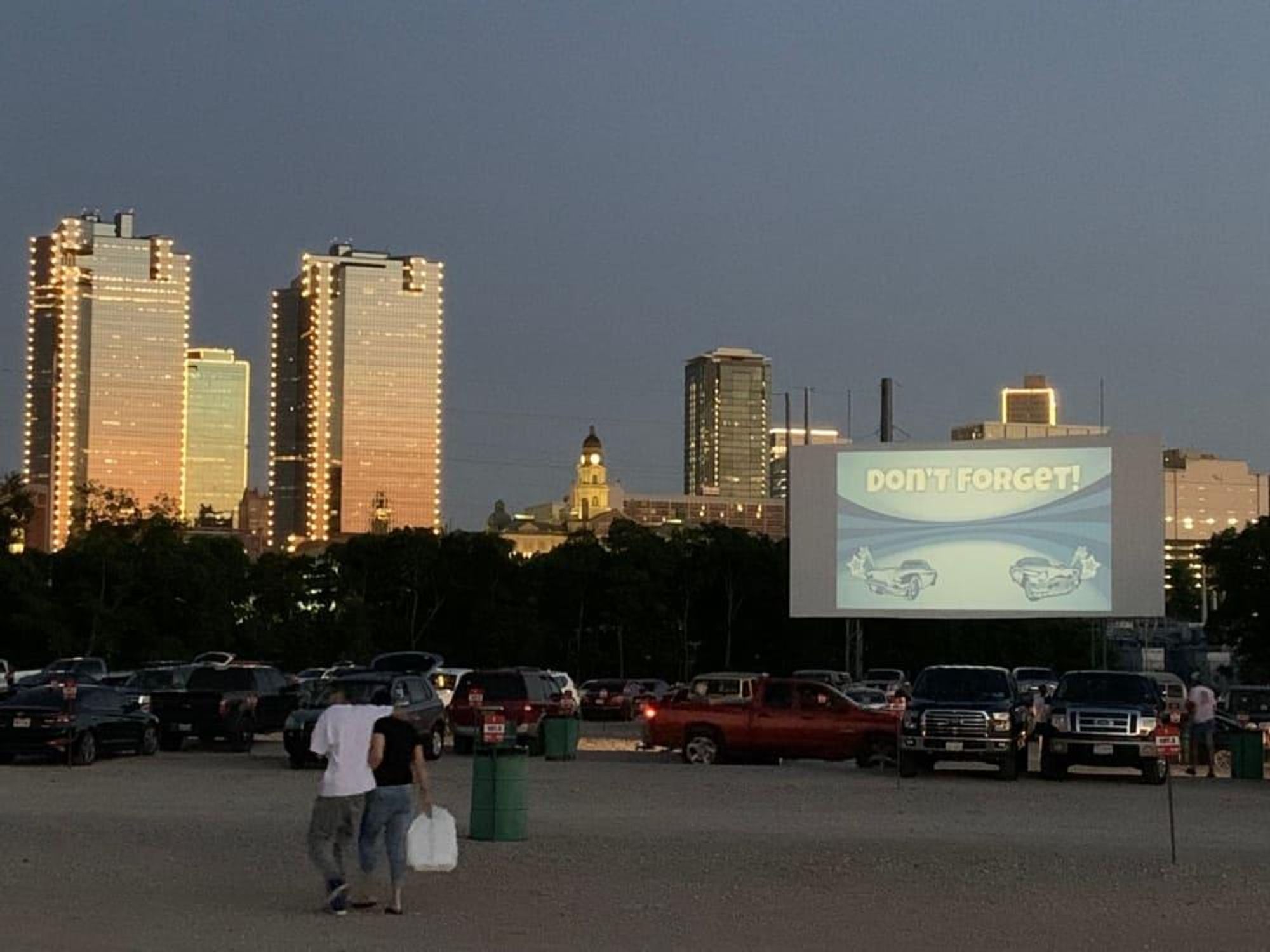 coyote drive in fort worth movies