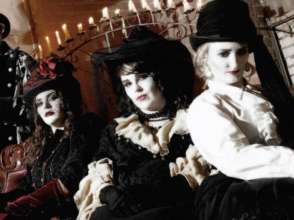 Cutting Edge Haunted House