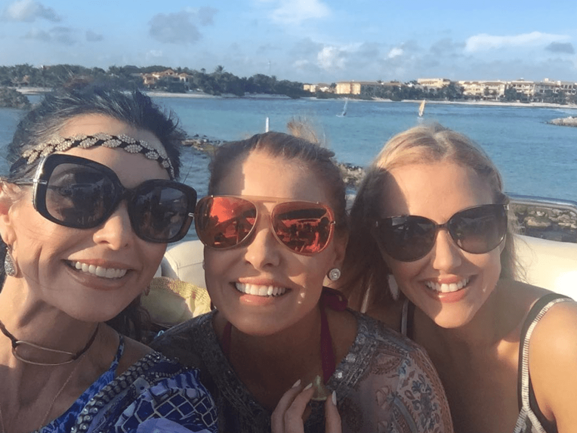 D'Andra, Brandi, and Stephanie in Mexico, Real Housewives