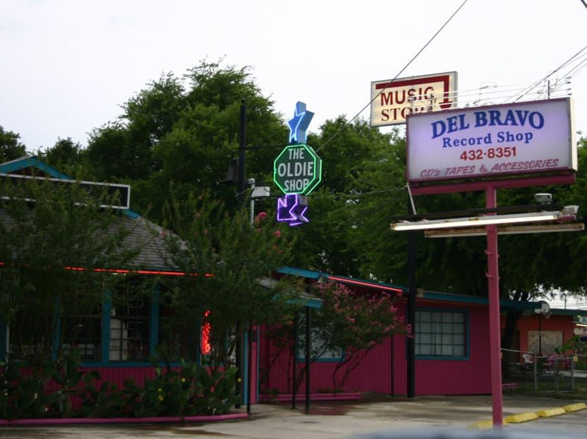 Del Bravo Record Shop San antonio