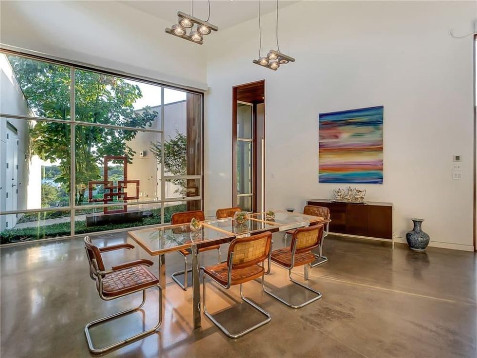 Dining room at 6628 Sahalee in Fort Worth