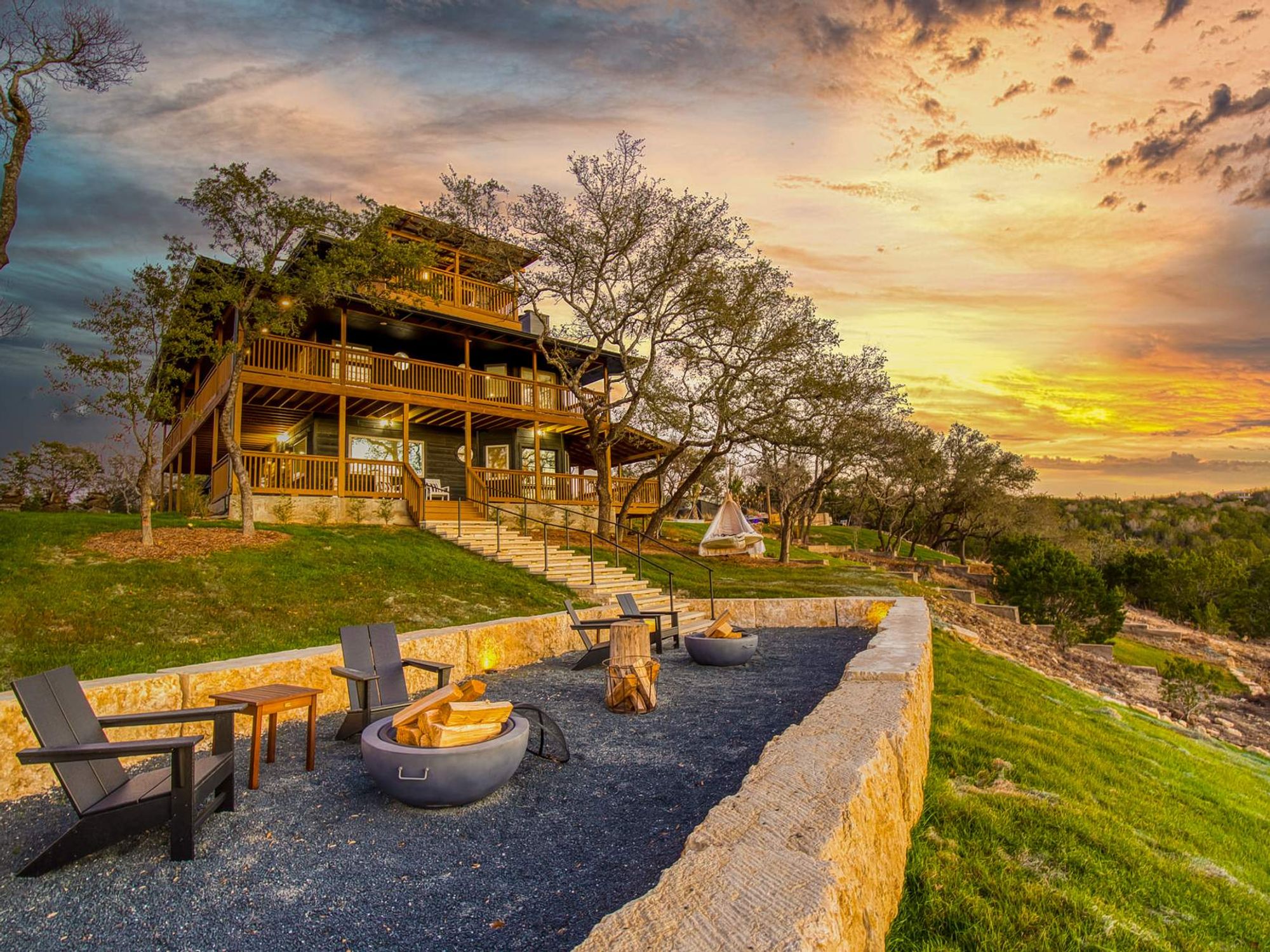 Dripping Springs Social, Vrbo Vacation Rentals of the Year 2025
