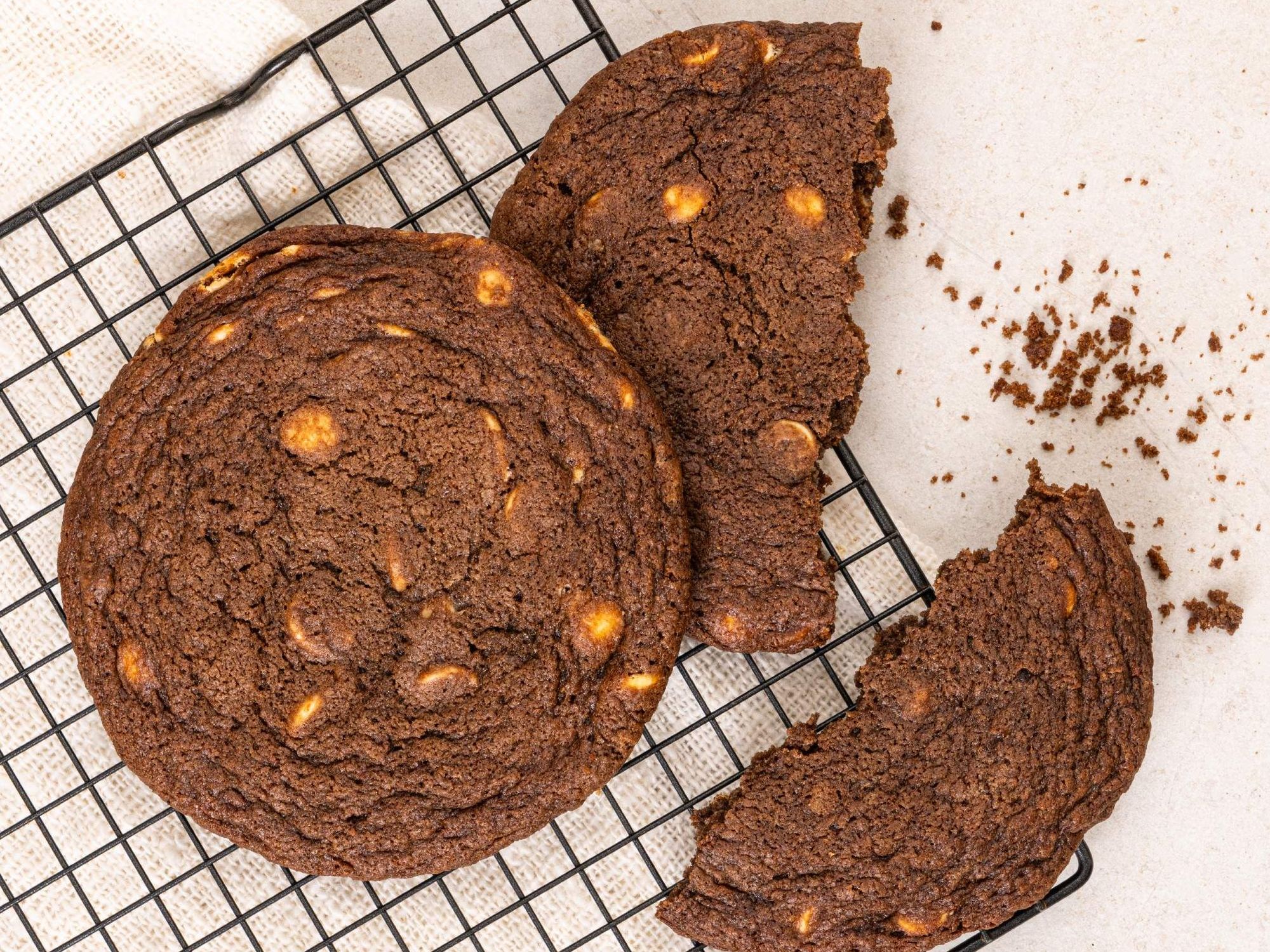 Eatzi's chocolate cookie