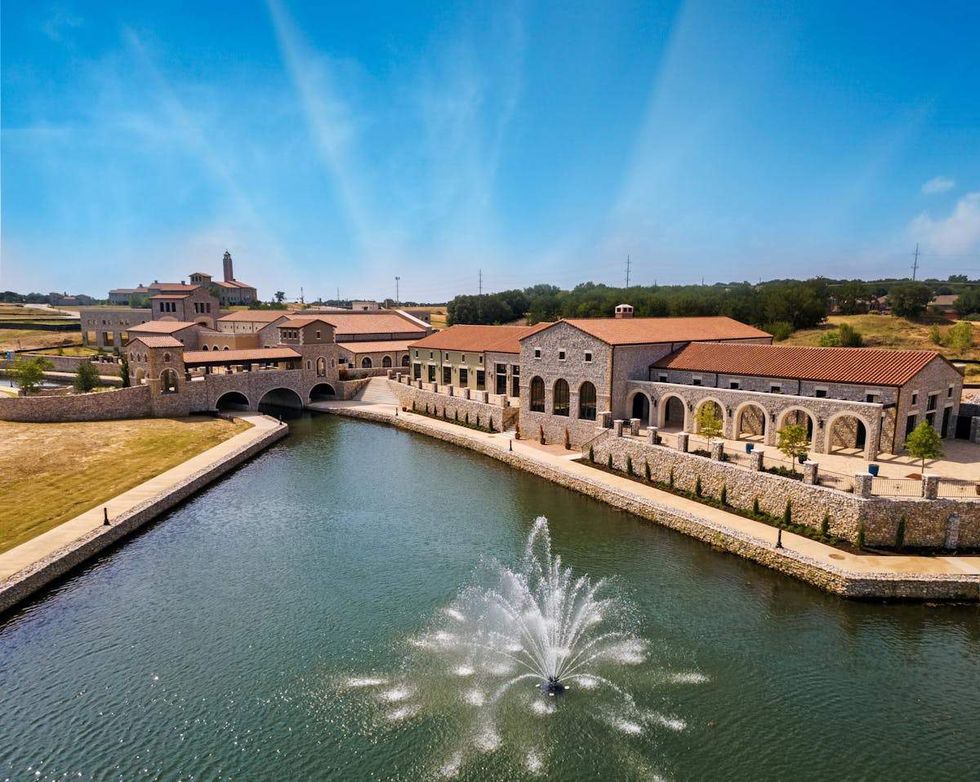 Entrada development in Westlake