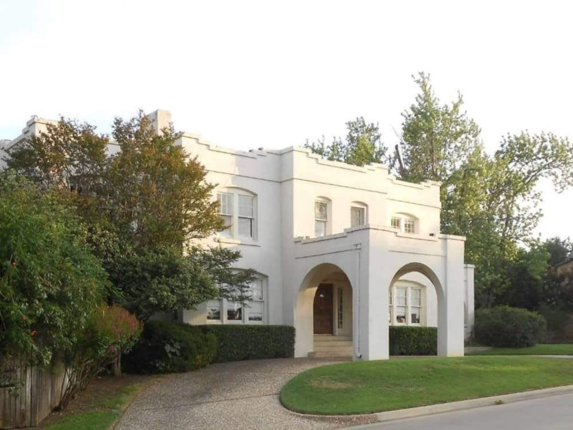 River Crest Ranch Prominent home on River Crest Country Club opens for sale of ‘museum ...