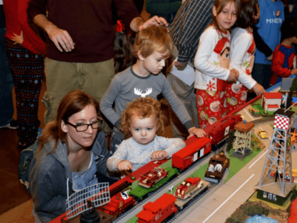 Fort Worth Museum of Science and History presents Polar Pajama Parties