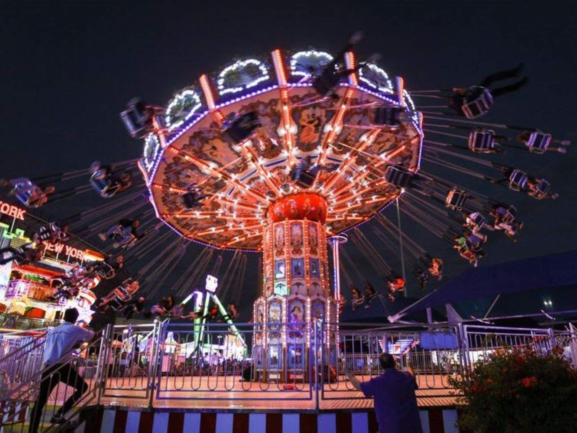 Fort Worth Stock Show & Rodeo carnival midway ride