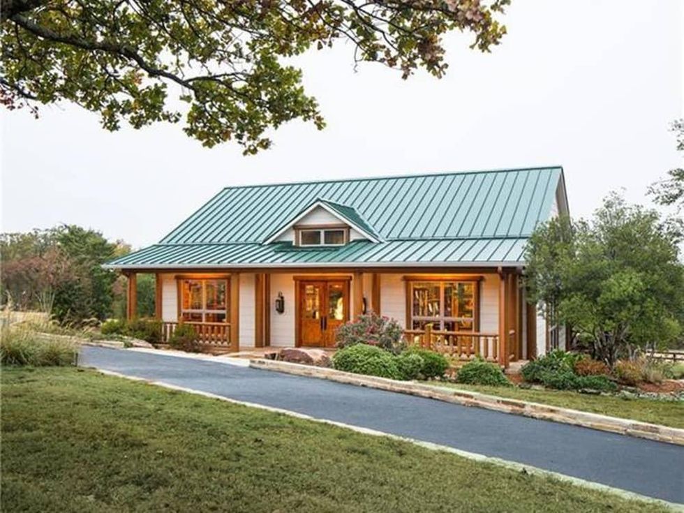 Furst Ranch, 1157 W. Jeter Road, Bartonville