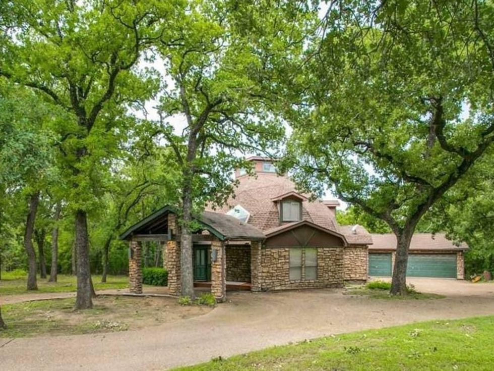 Geodesic dome house, 2056 Kimball, Southlake