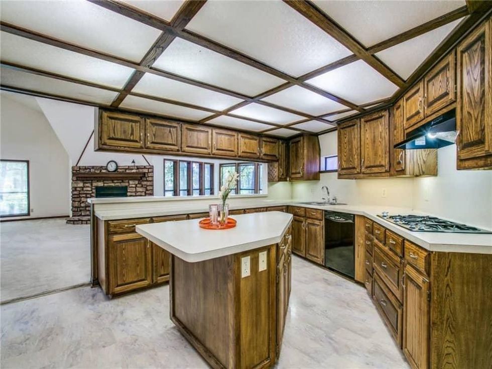 Geodesic dome house, 2056 Kimball, Southlake