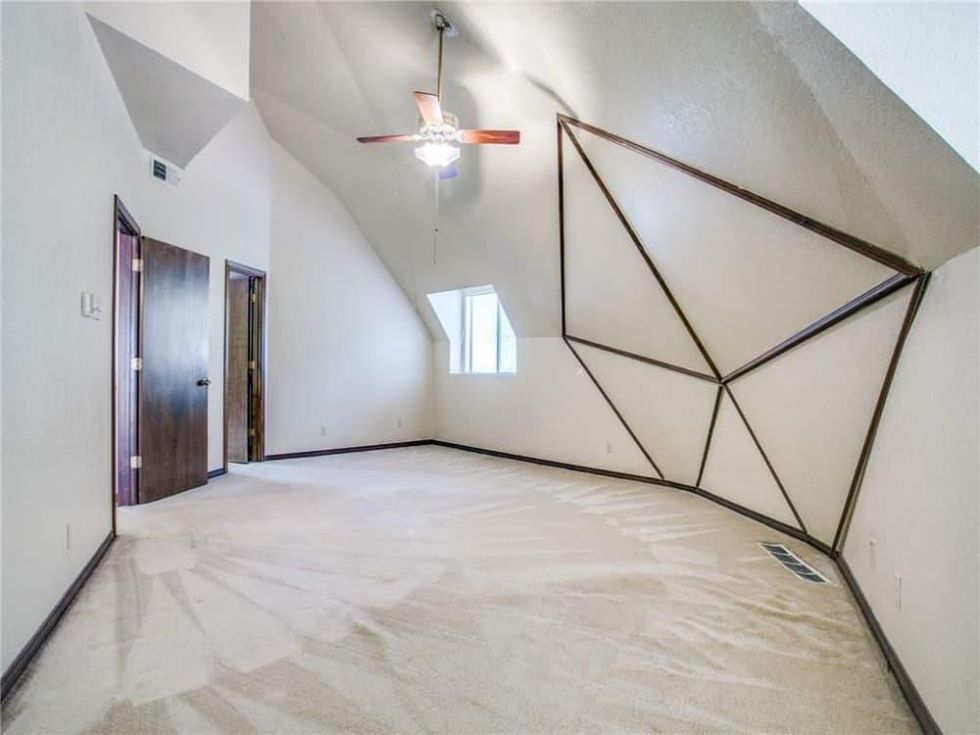 Geodesic dome house, 2056 Kimball, Southlake
