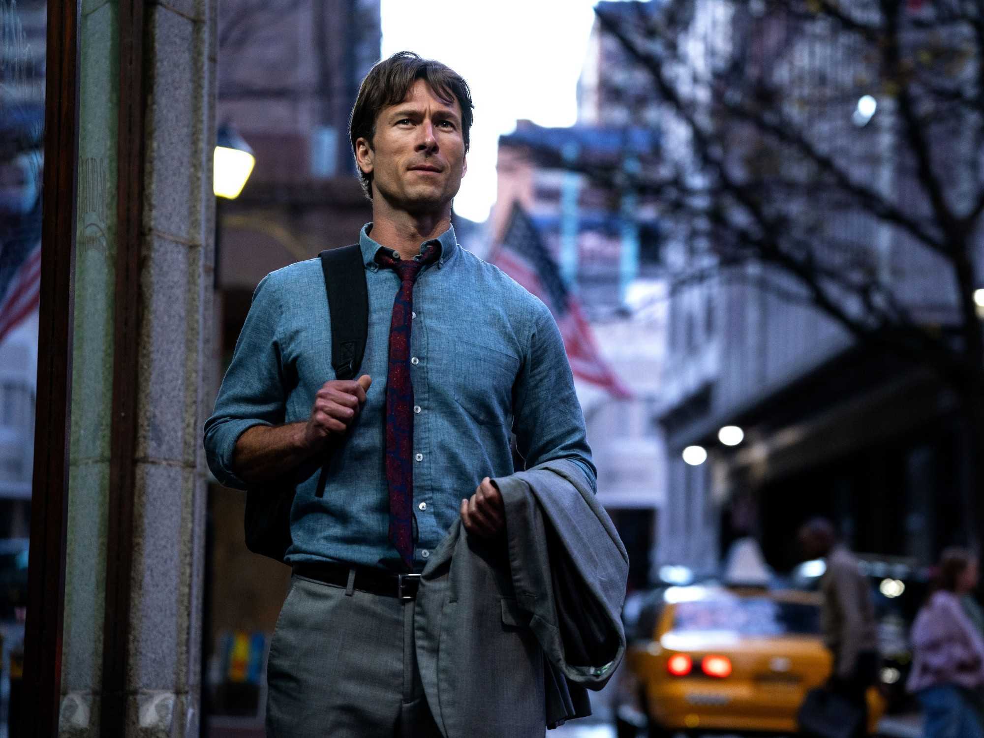 Glen Powell in How to Make a Killing