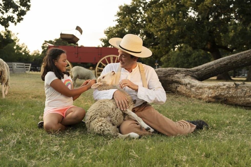 Grapevine Nash farm animals