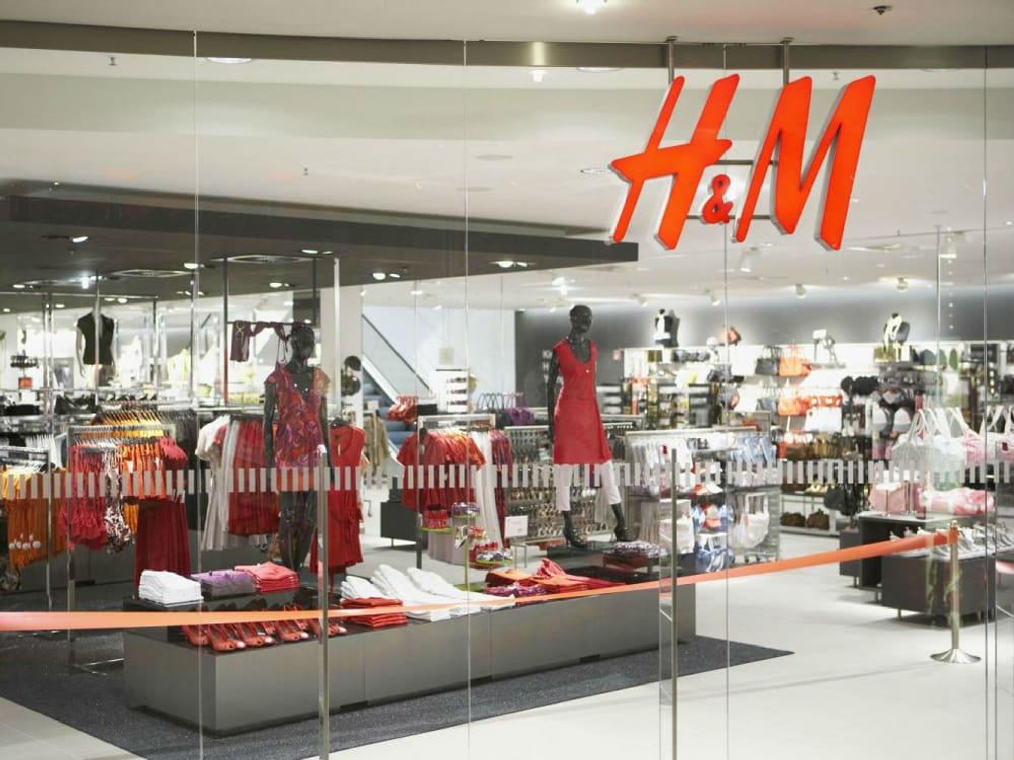 h&m store