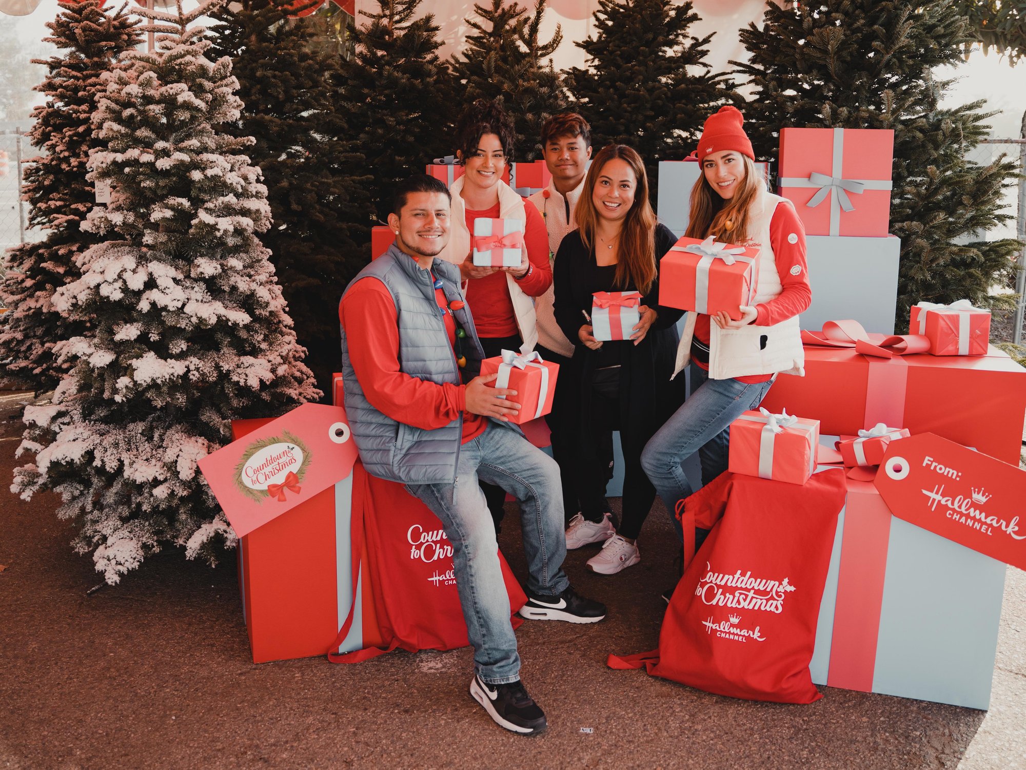 Hallmark Channel Comes To Crowley For Countdown To Christmas Event That Hallmark Channel Comes To Crowley For Countdown To Christmas Event That