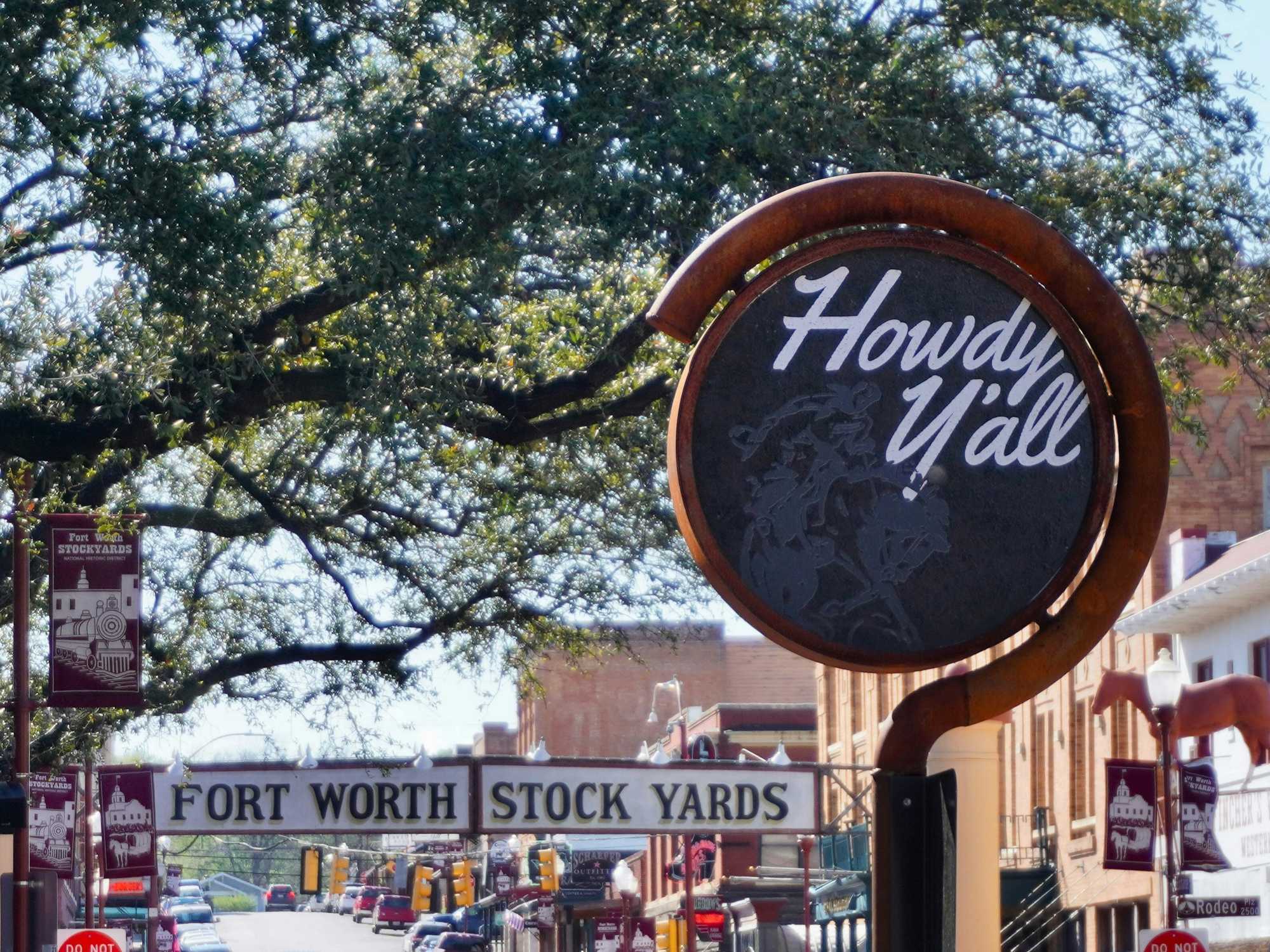 Howdy Y'all sign at the Fort Worth Stockyards