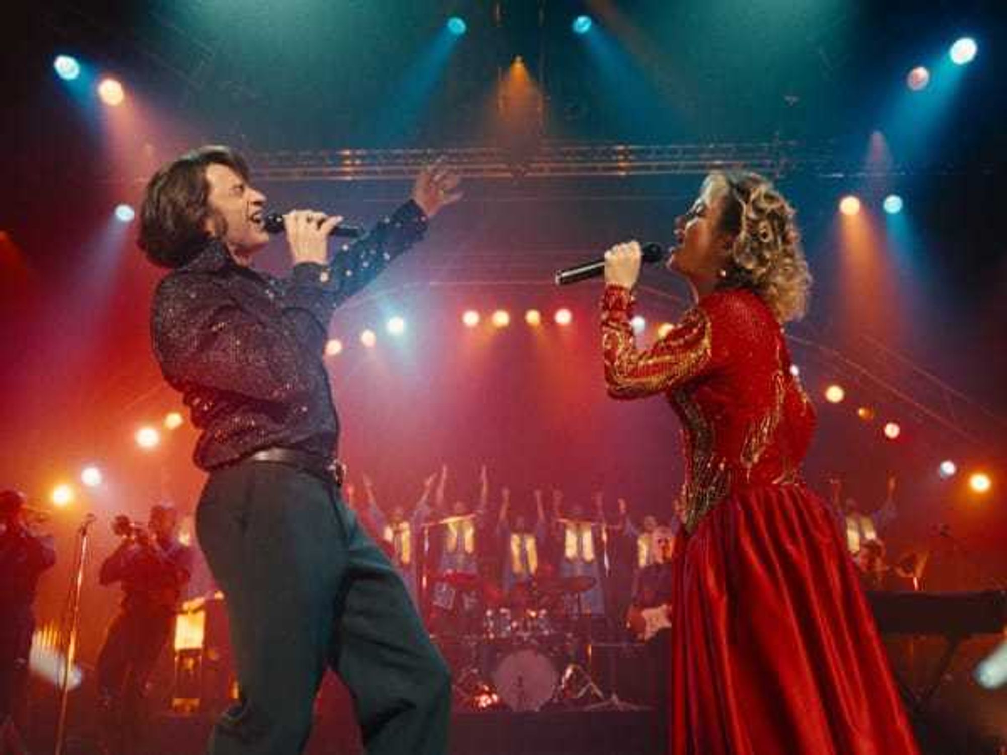 Hugh Jackman and Kate Hudson in Song Sung Blue