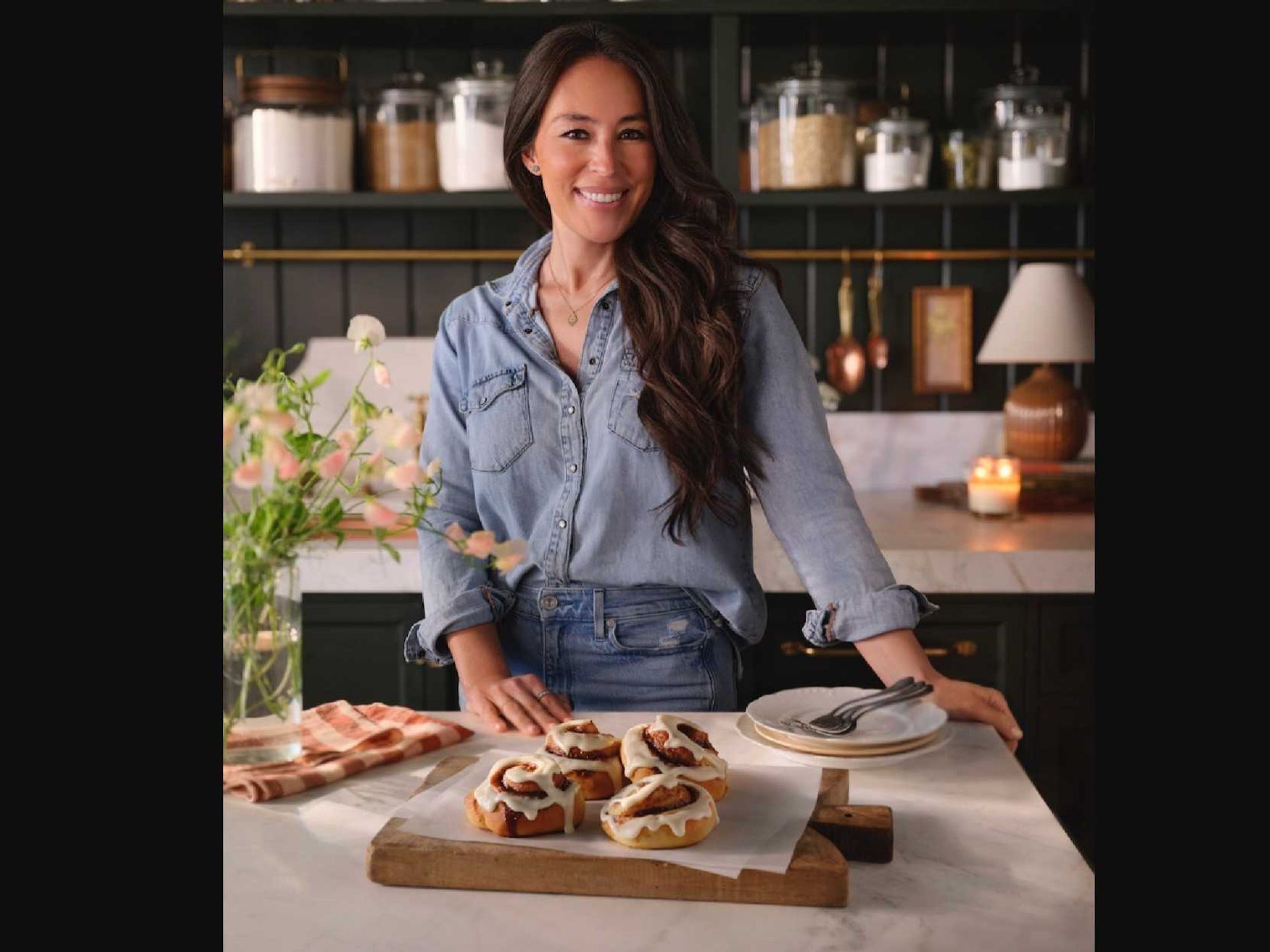 Joanna Gaines cinnamon rolls