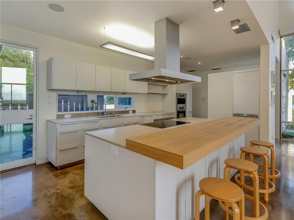 Kitchen at 6628 Sahalee in Fort Worth