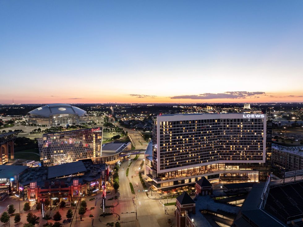 Loews Arlington Hotels