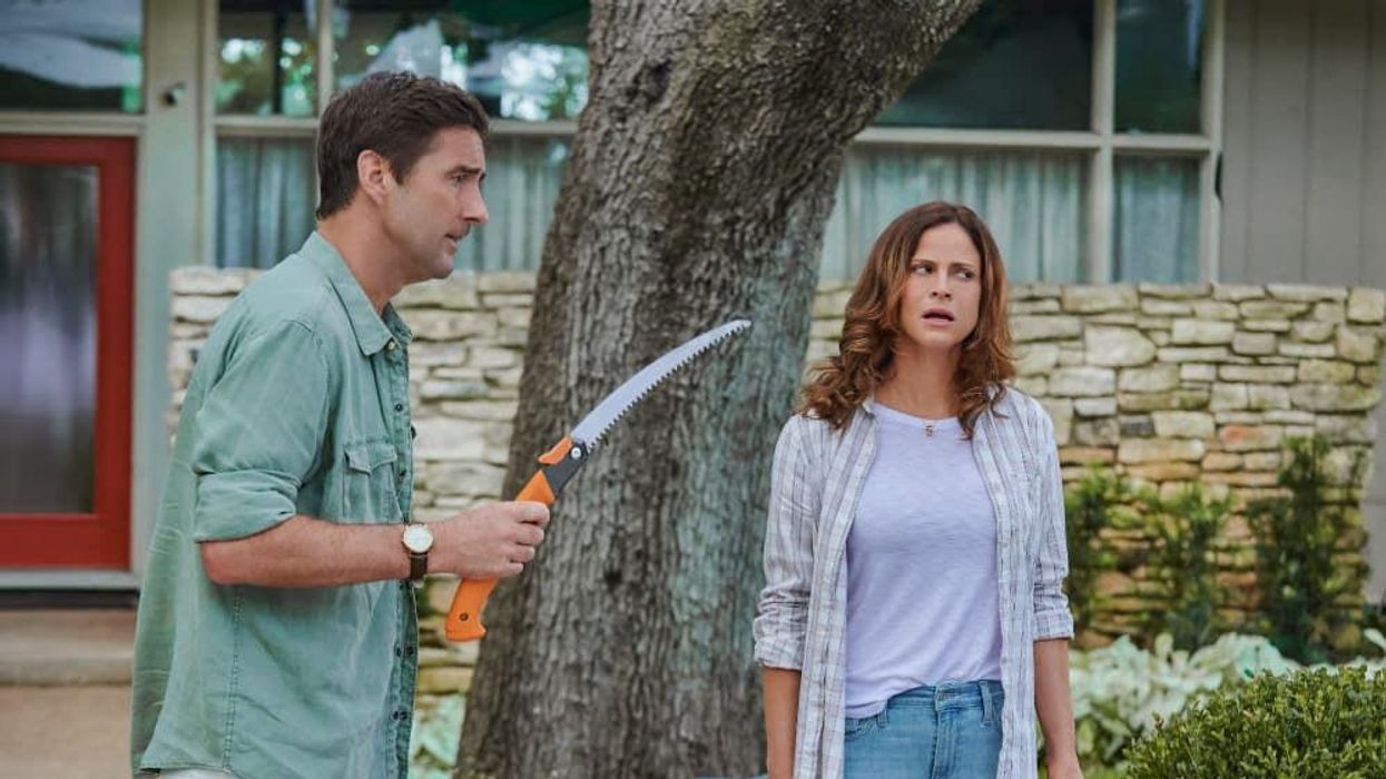 Luke Wilson and Andrea Savage Look Both Ways